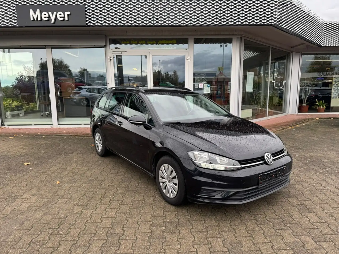 Volkswagen Golf VII Variant 1,6TDI Schwarz - 1