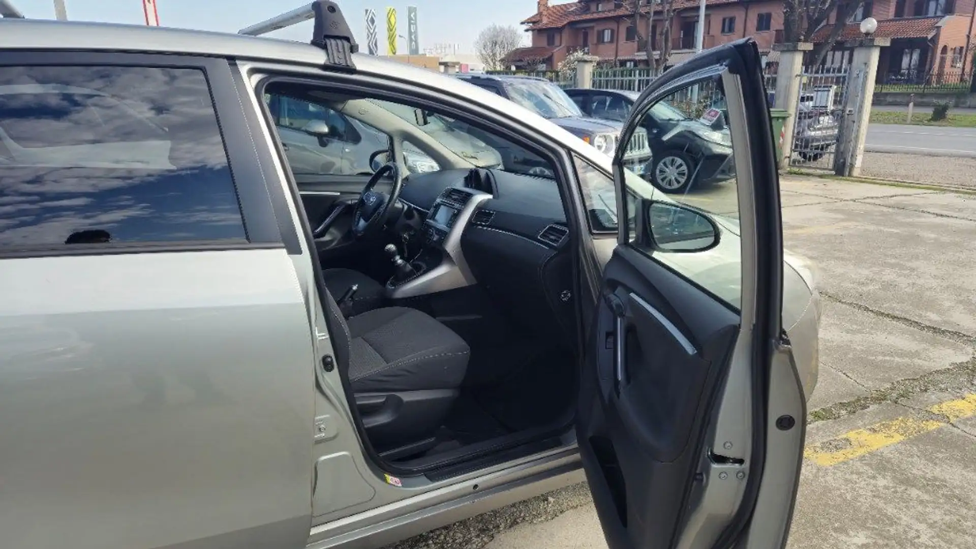 Toyota Verso 2.0 D Active 7 posti Grigio - 2