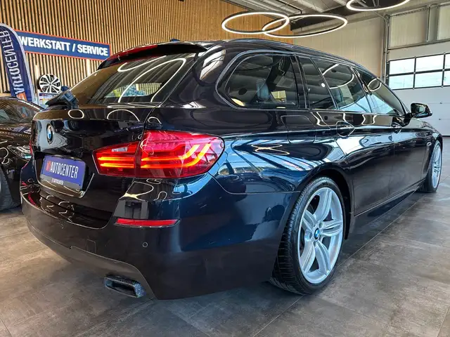 BMW 5 Series view 17