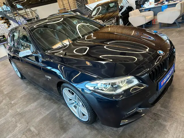 BMW 5 Series view 19