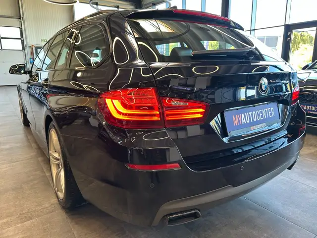 BMW 5 Series view 5