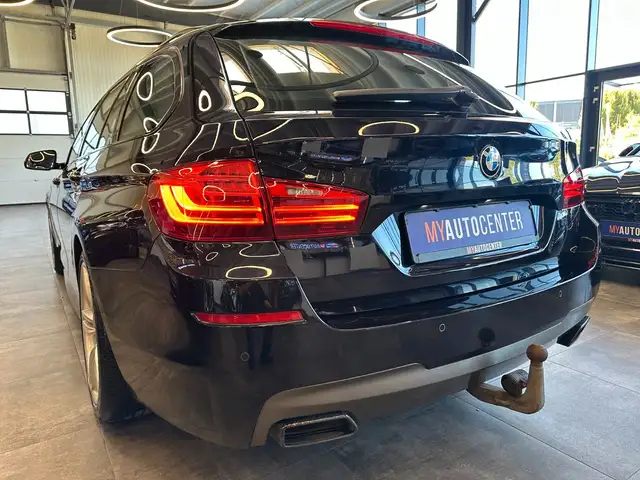 BMW 5 Series view 30