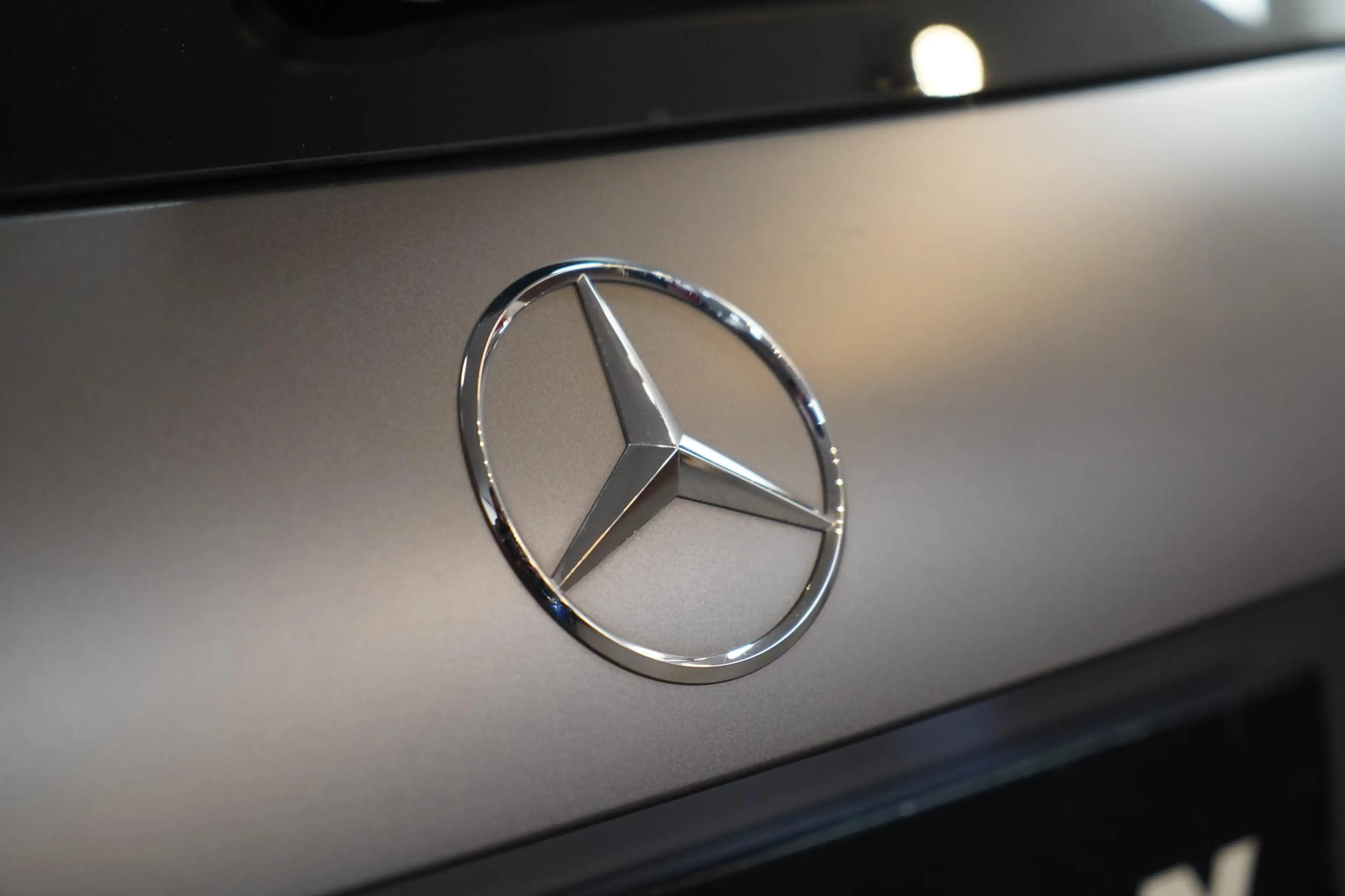 Mercedes-Benz GLA 250 e AMG Line — photo 34