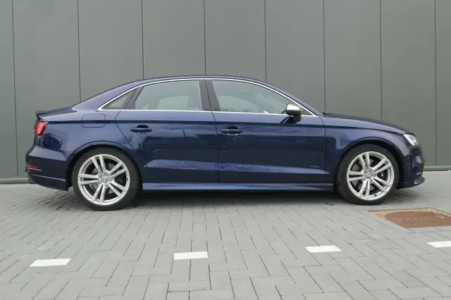 Audi A3 view 8