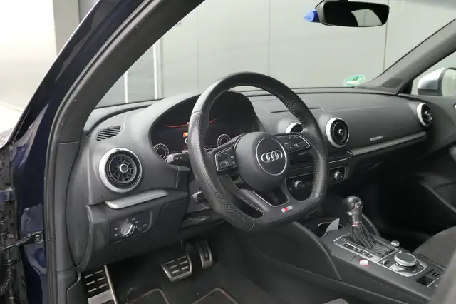 Audi A3 view 10