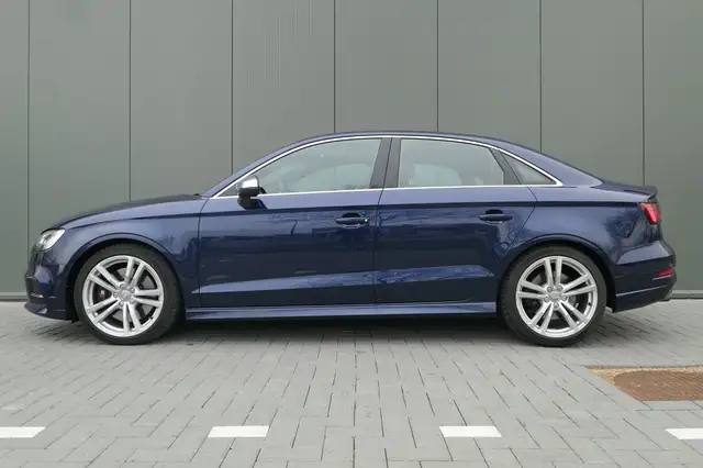 Audi A3 view 7