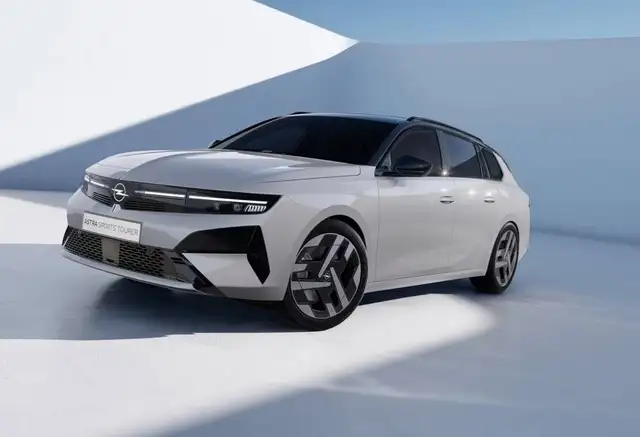 Opel Astra view 2