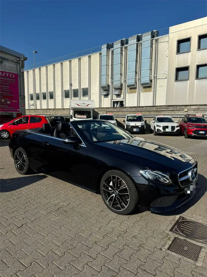 Mercedes-Benz E 220 Classe E - A238 Cabrio Cabrio d Premium auto — photo 1 of 9