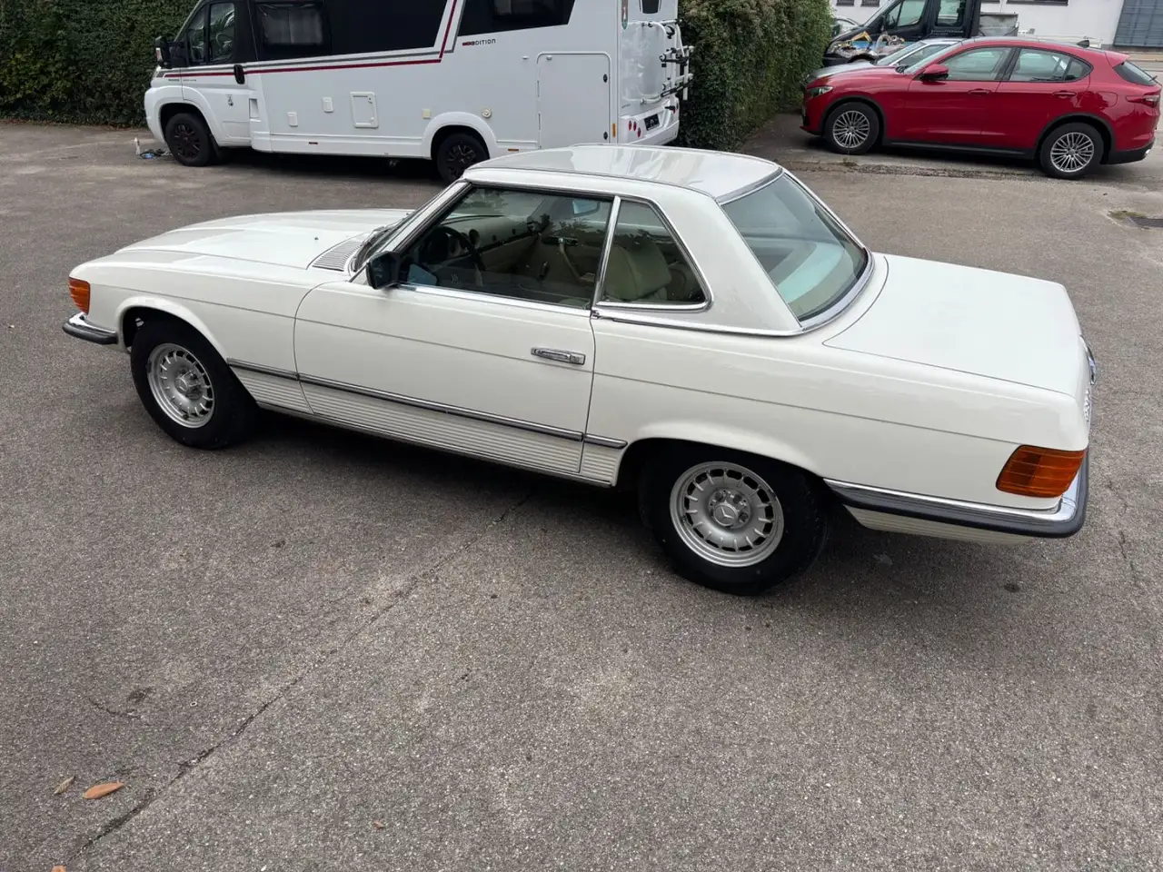 Mercedes-Benz 280, foto 1