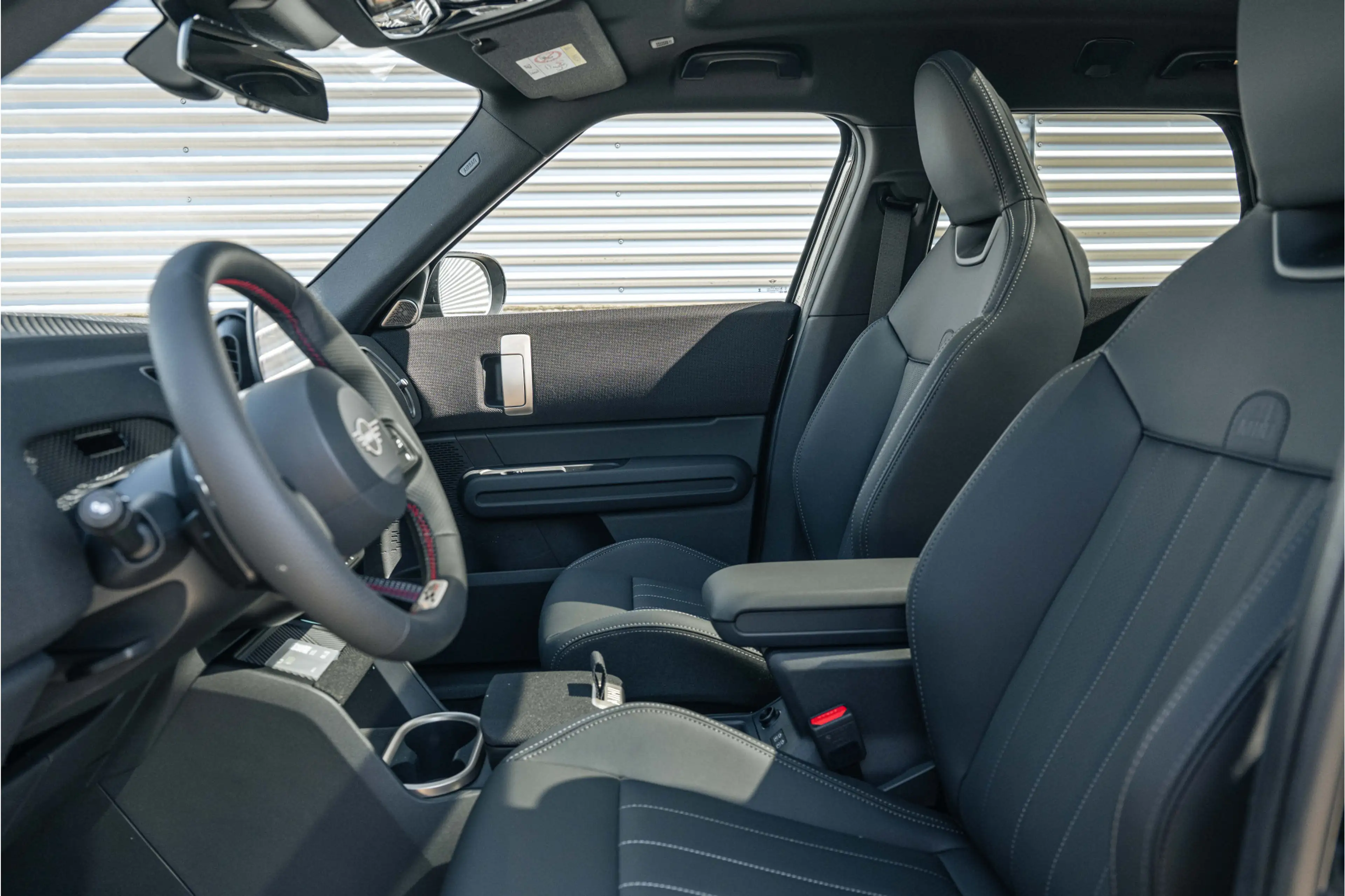 MINI Countryman C Automaat / JCW / Pakket L / 19" John Cooper Works — photo 4