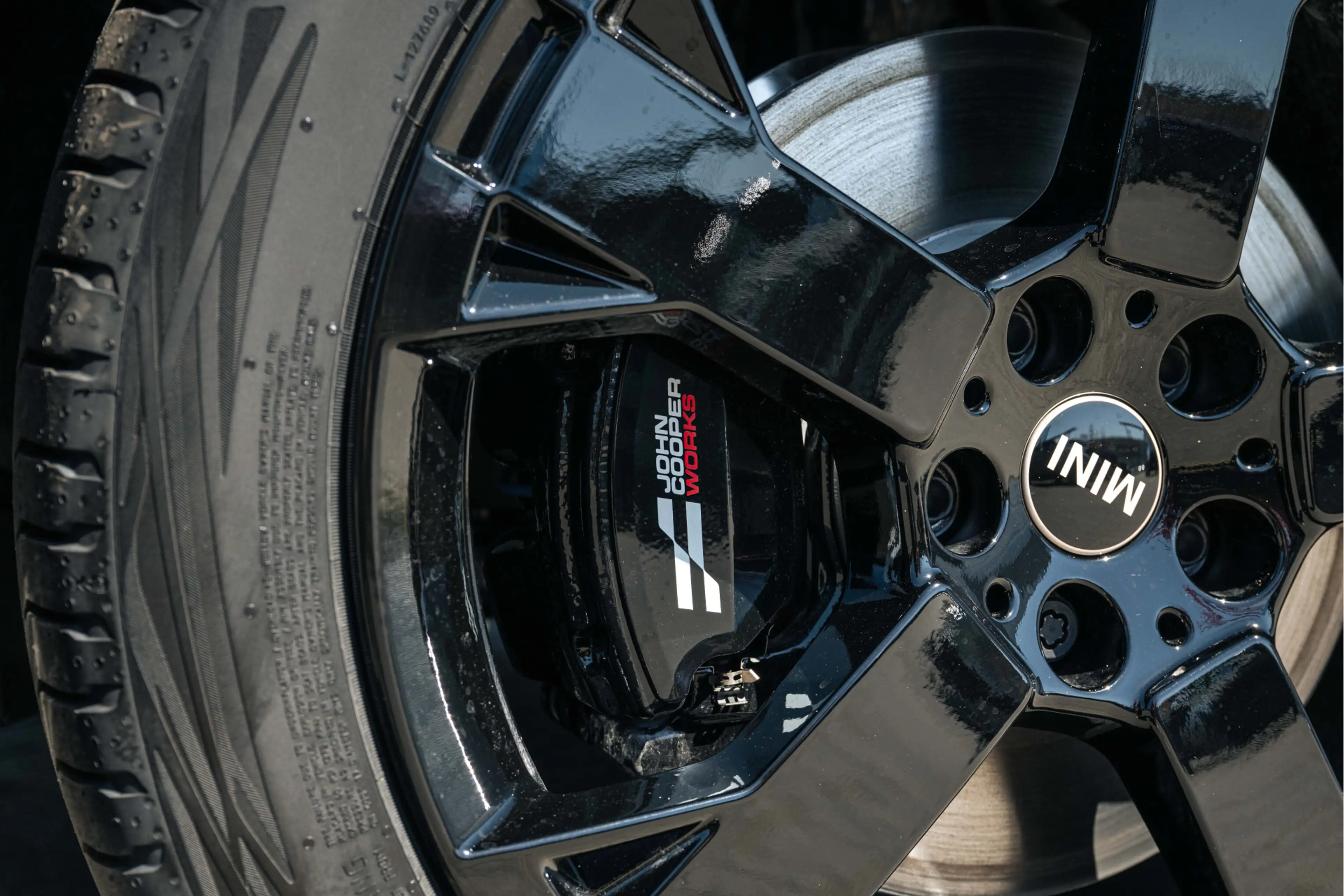 MINI Countryman C Automaat / JCW / Pakket L / 19" John Cooper Works — photo 10