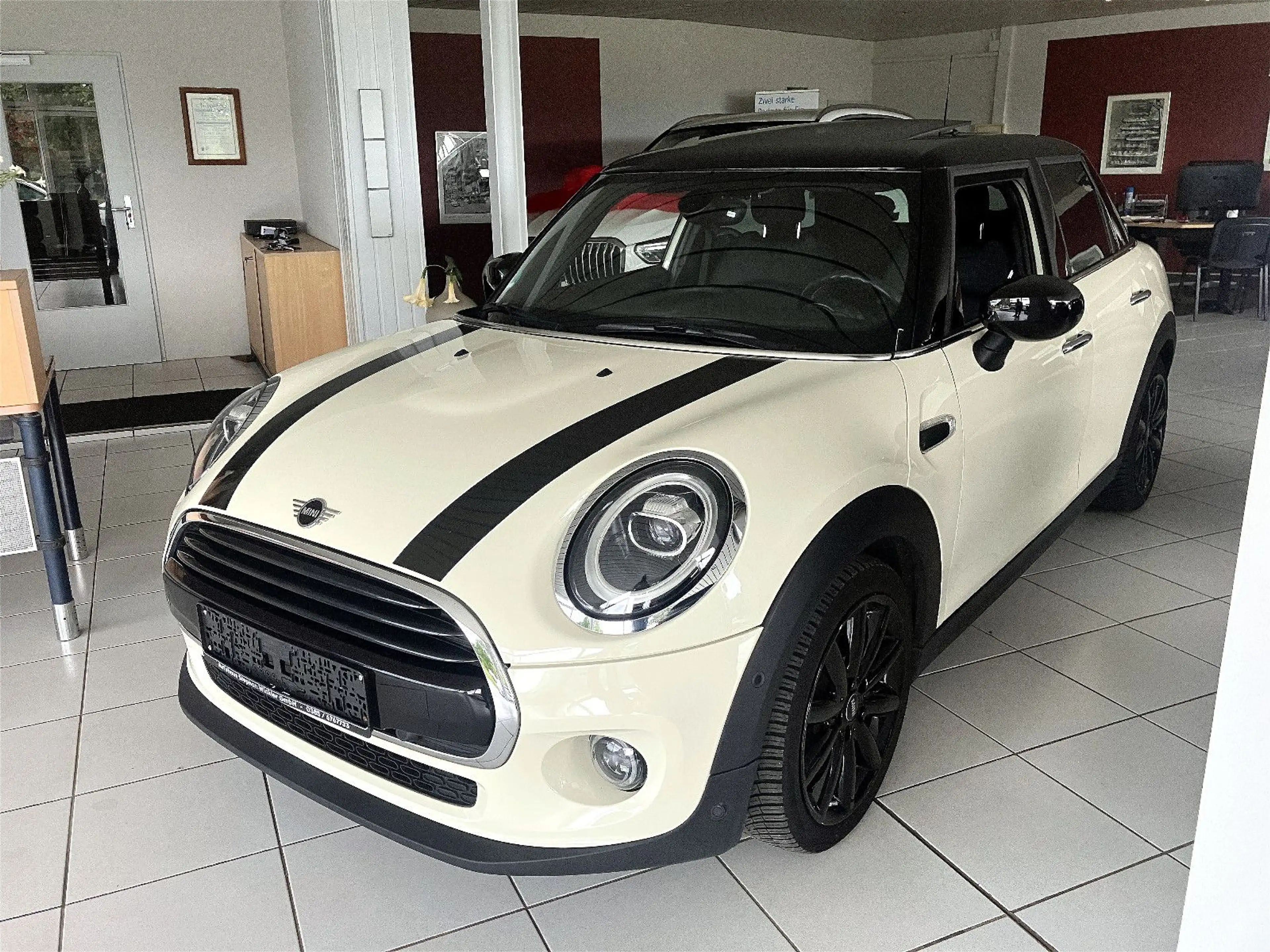MINI Cooper /Apple/LED/Navi/Garantie/Dachhimmel-Anthr.