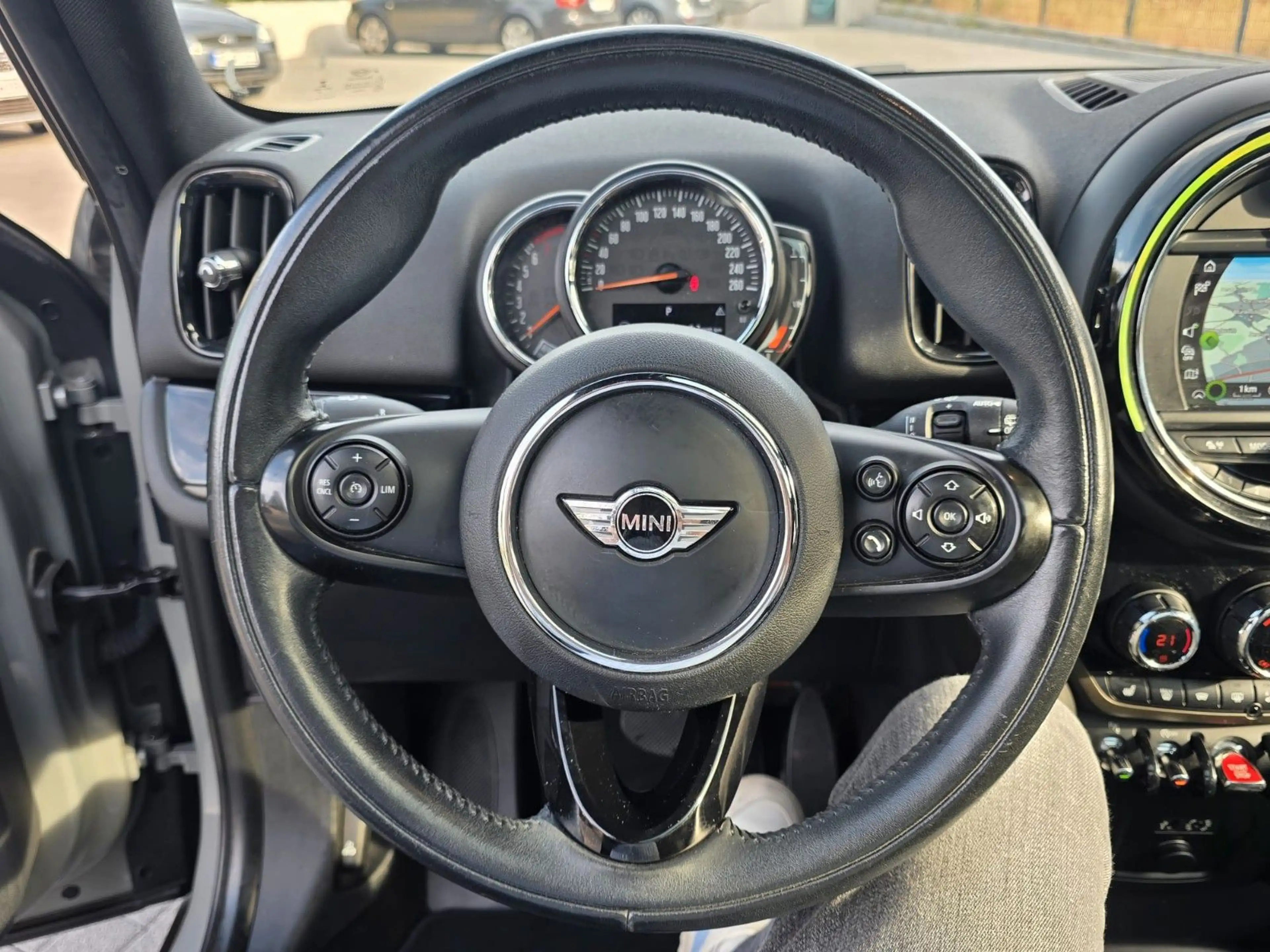MINI One Countryman -Steuerkette&Turbo Neu/Panorama- — photo 7