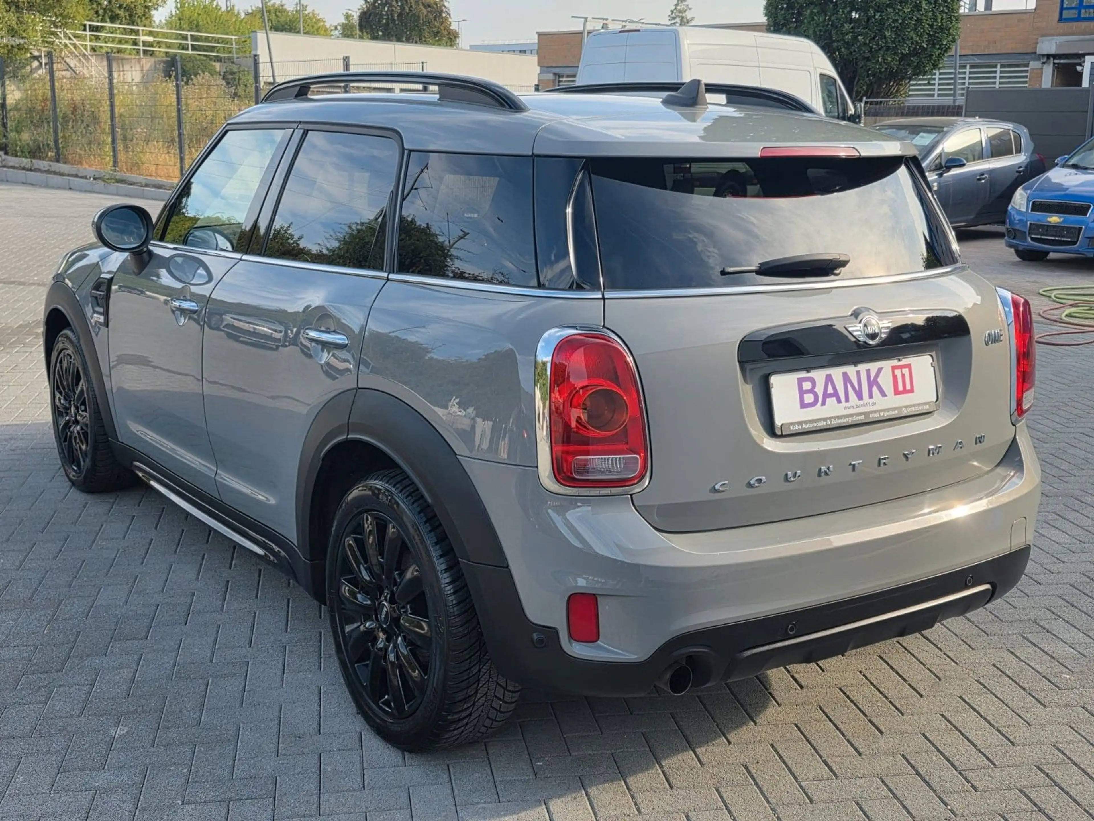 MINI One Countryman -Steuerkette&Turbo Neu/Panorama- — photo 9