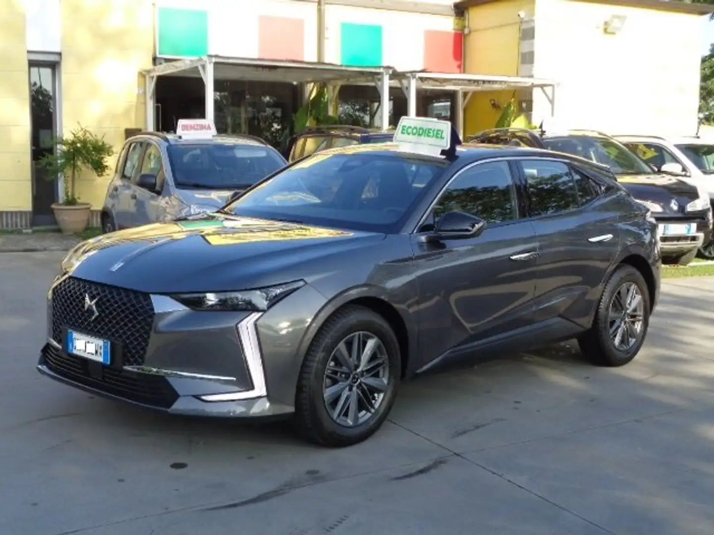 DS Automobiles DS 4 DS4 1.5 bluehdi Pack Business 130cv auto Grau - 1