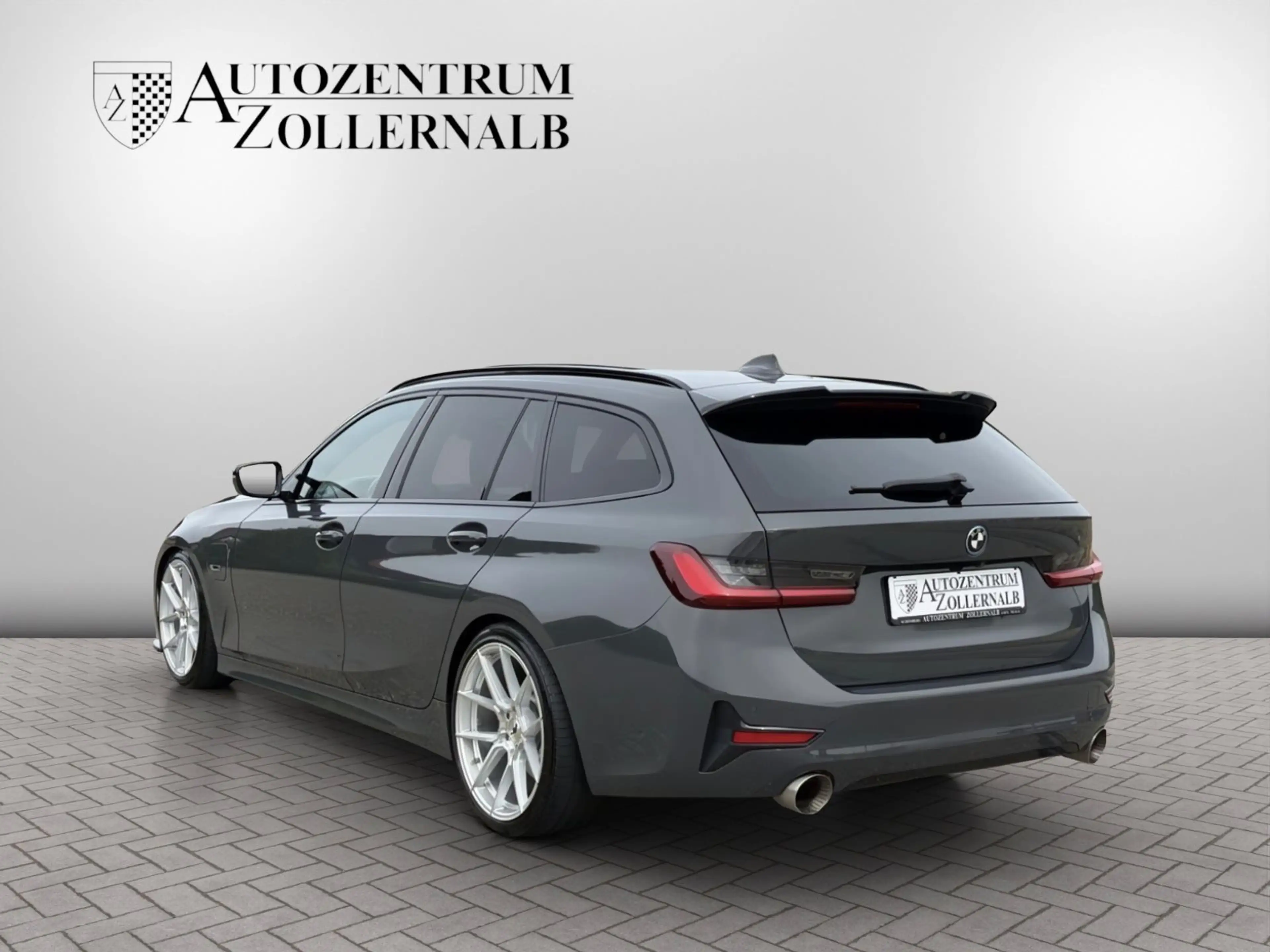BMW 330 e xDrive Sport *ACC*HUD*LASER*AHK*INNOVATION* — photo 4
