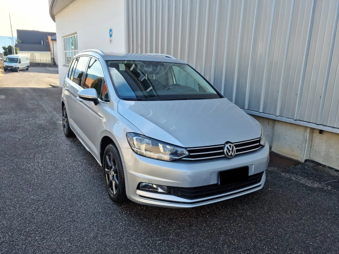 Volkswagen Touran Touran 2.0 TDI 150CV DSG Highline Argento - 2