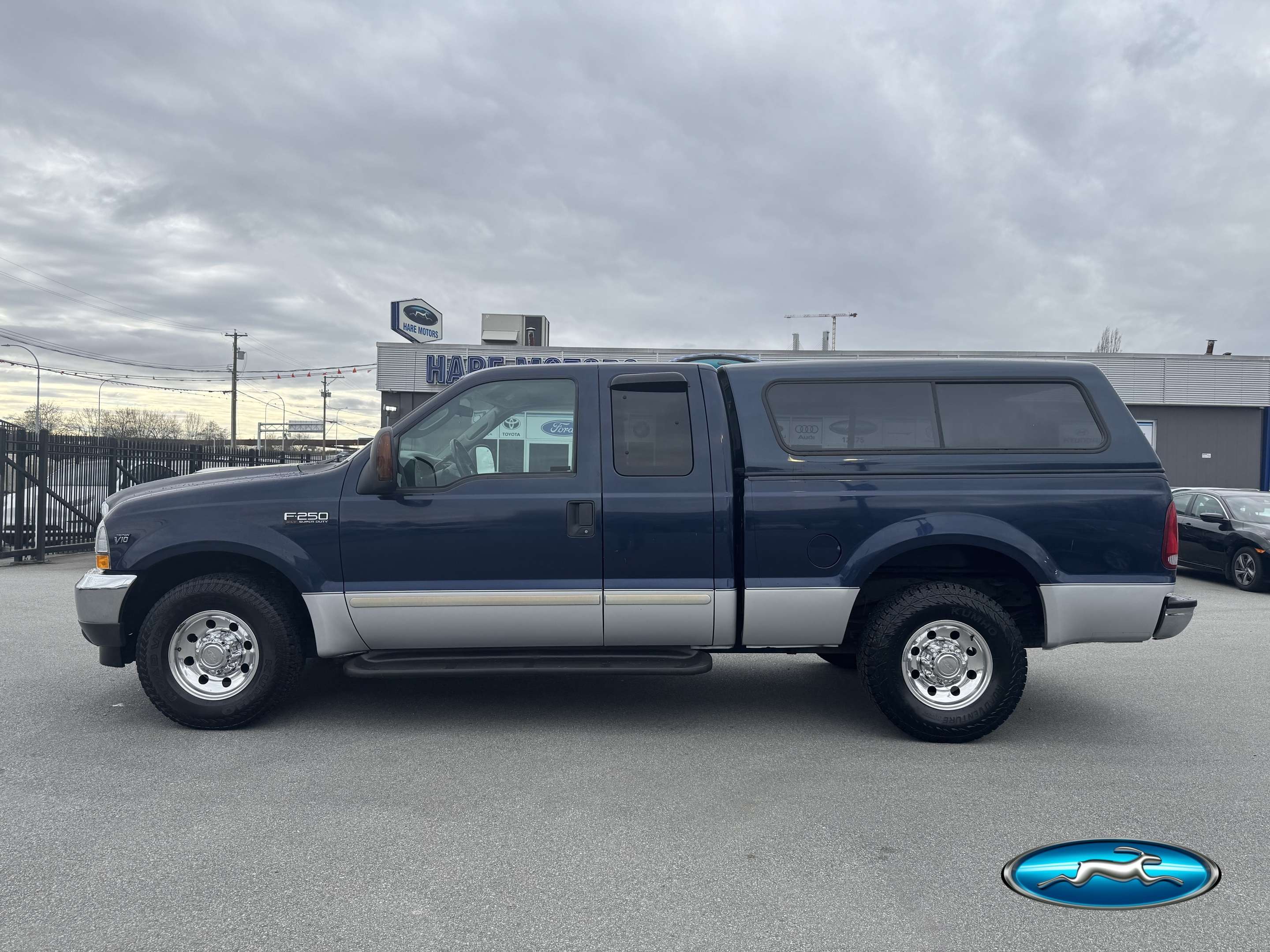 Blue 2003 Ford F-250 Super Duty XL SuperCab SB Pickup Truck Rear-Wheel Drive Automatic