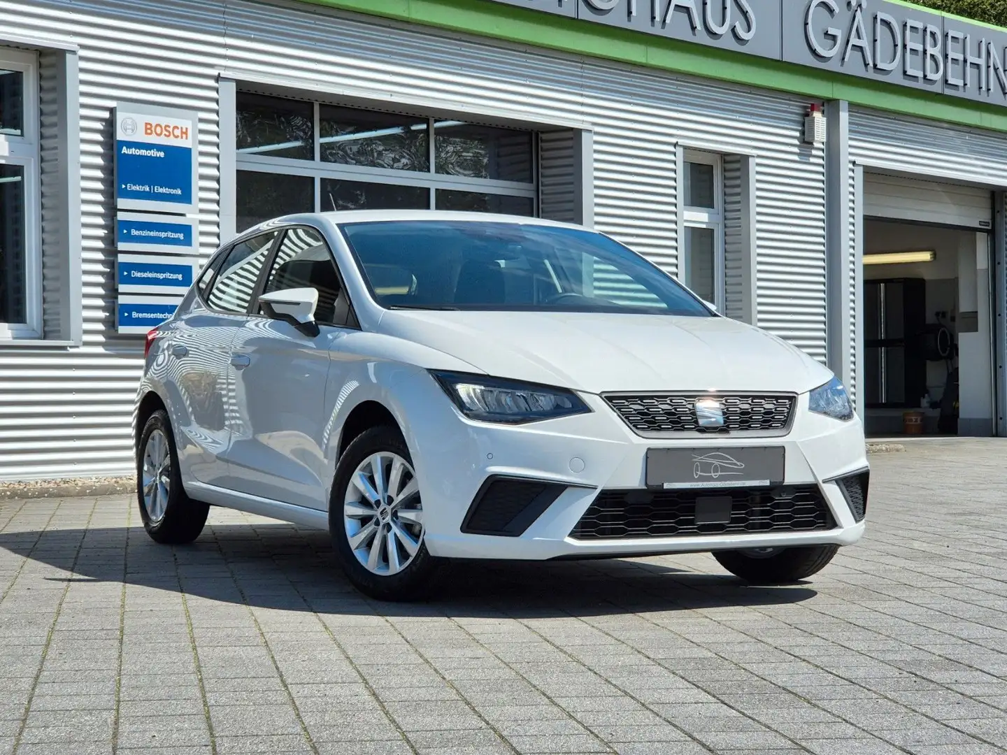 SEAT Ibiza Style 1.0 TSI NAVI/RFK/Full Link/GJR/LED Weiß - 1