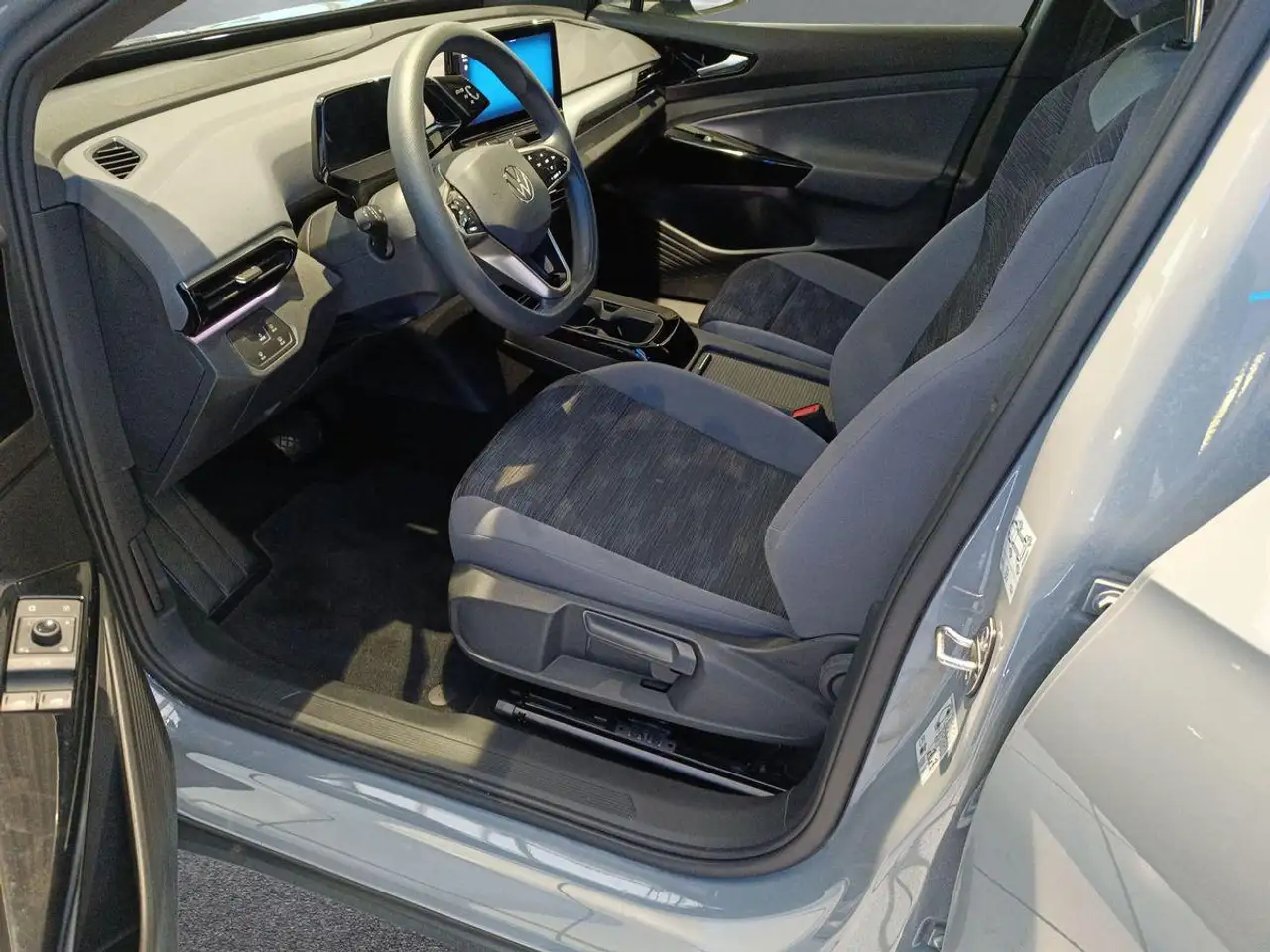 Volkswagen ID.4 52 KWh "PURE" 148 PS DSG+NAVI+PDC+KLIMA+ 12