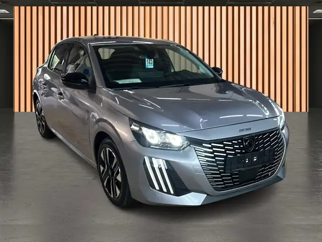 Peugeot 208 view 3