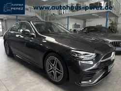 Mercedes-Benz C 200 AMG Line DISTRONIC PARKTRONIC 18" CARPLAY!