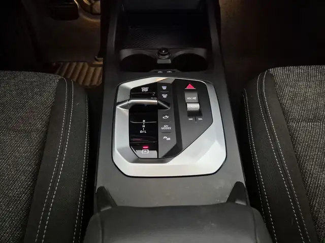 BMW 1 Series view 12