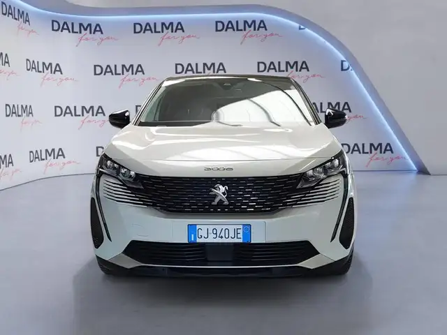Peugeot 3008 view 8