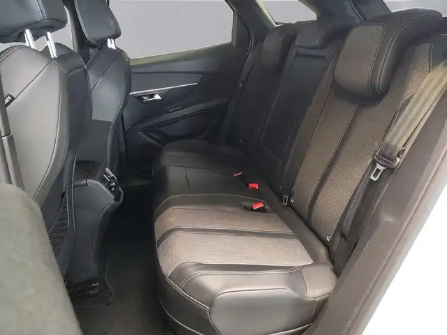 Peugeot 3008 view 13