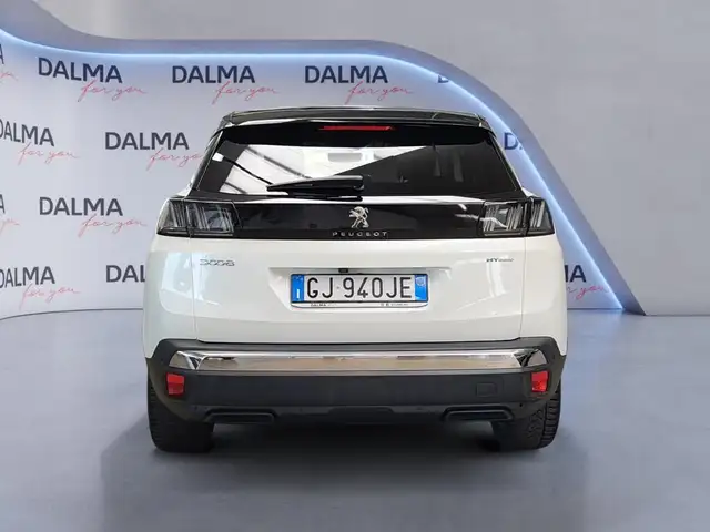 Peugeot 3008 view 4