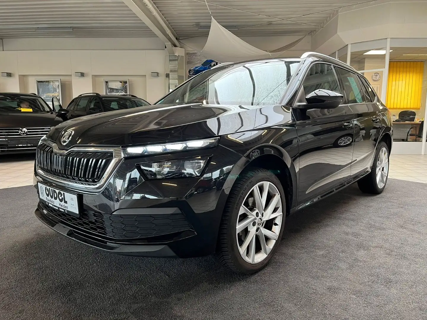 Skoda Kamiq 1.0TSI"Style"SmartLink Kamera LED LaneASS Schwarz - 2