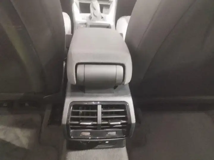 Audi Q3 Advanced 35 TDI 2022, foto 19