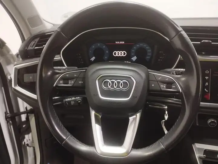 Audi Q3 Advanced 35 TDI 2022, foto 18