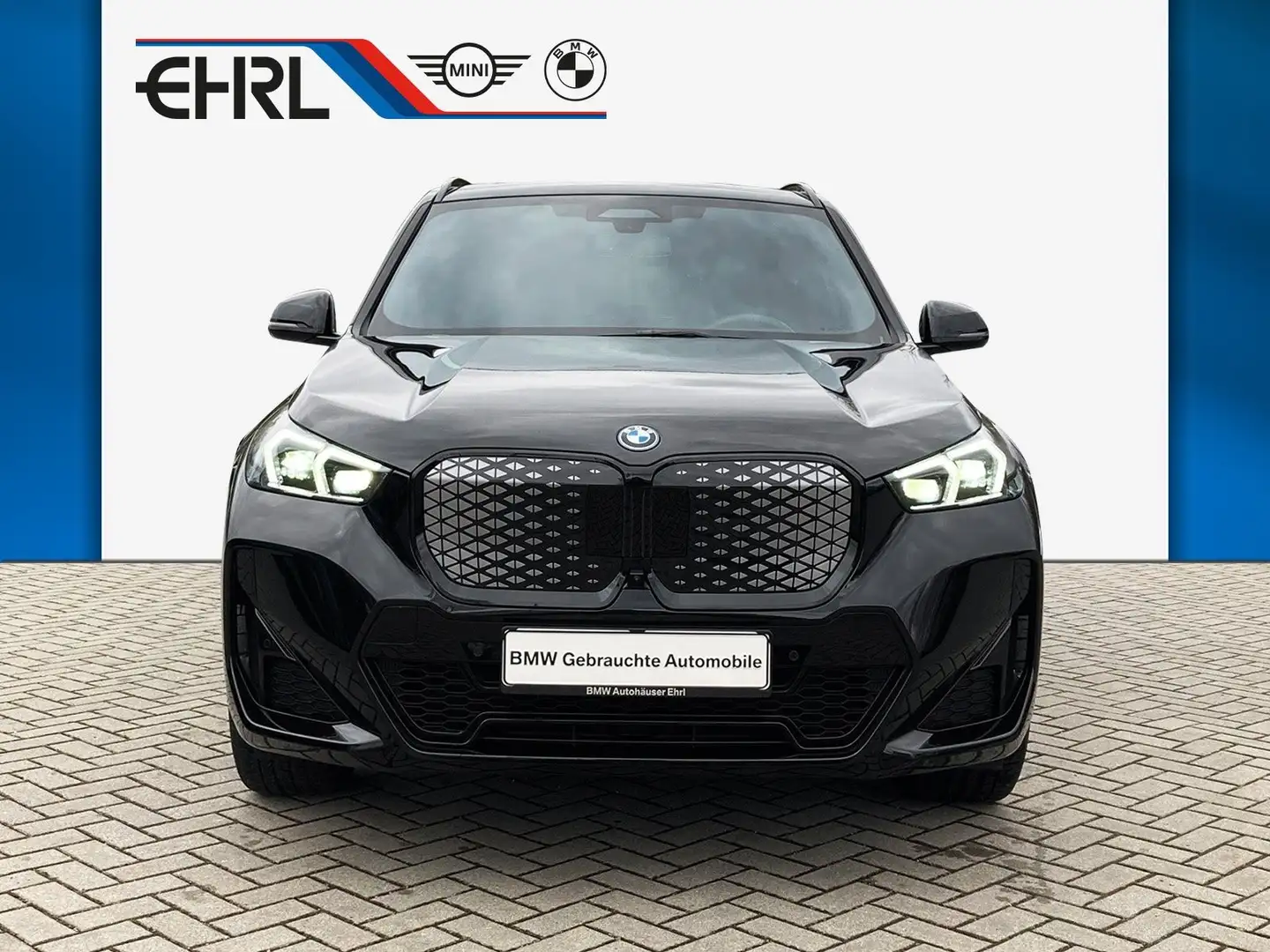 BMW iX1 xDrive30 34% Preisvorteil ggü. UPE: 75.080€ Schwarz - 2
