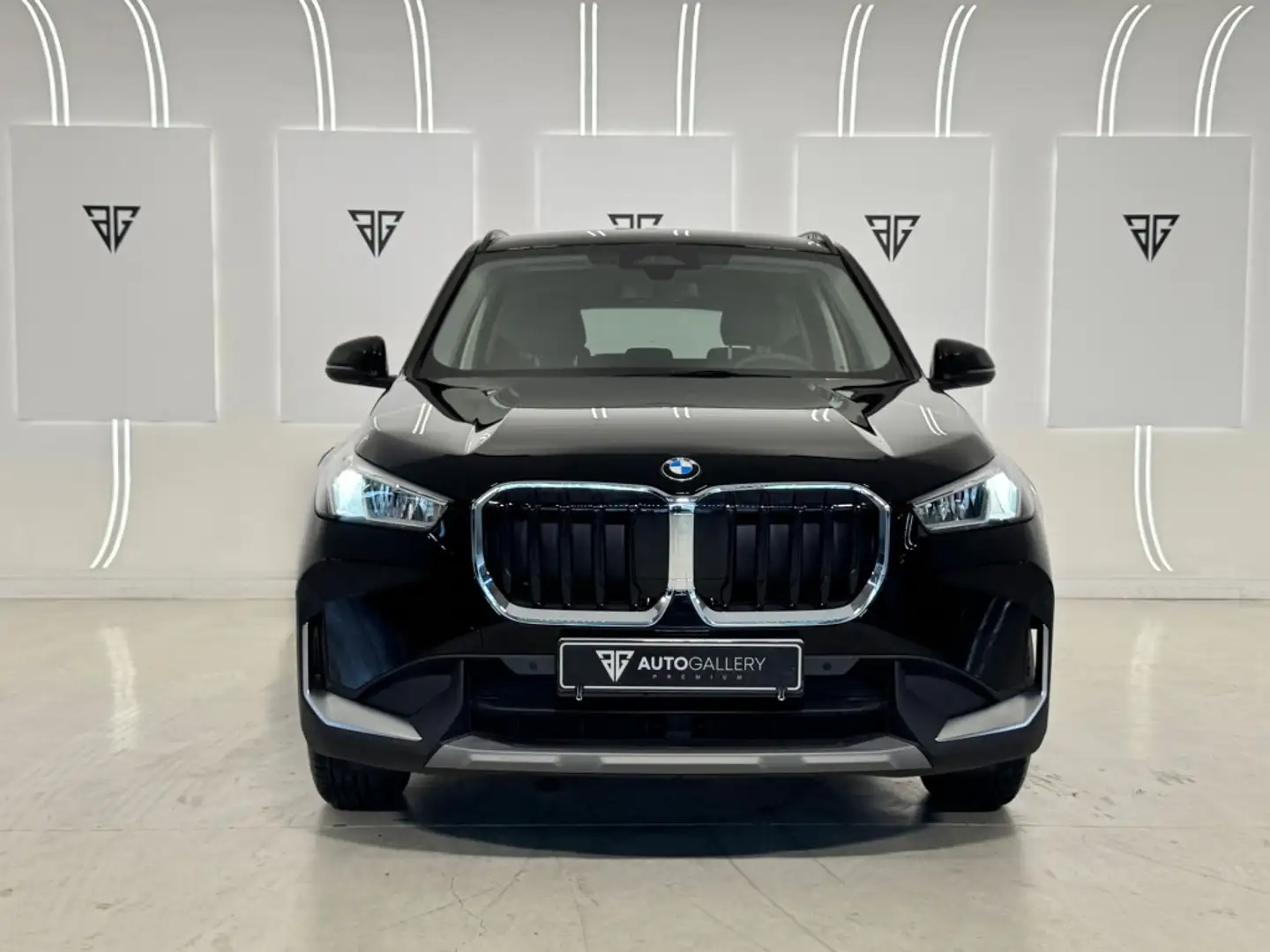 BMW X1 sDrive 20iA Negro - 2