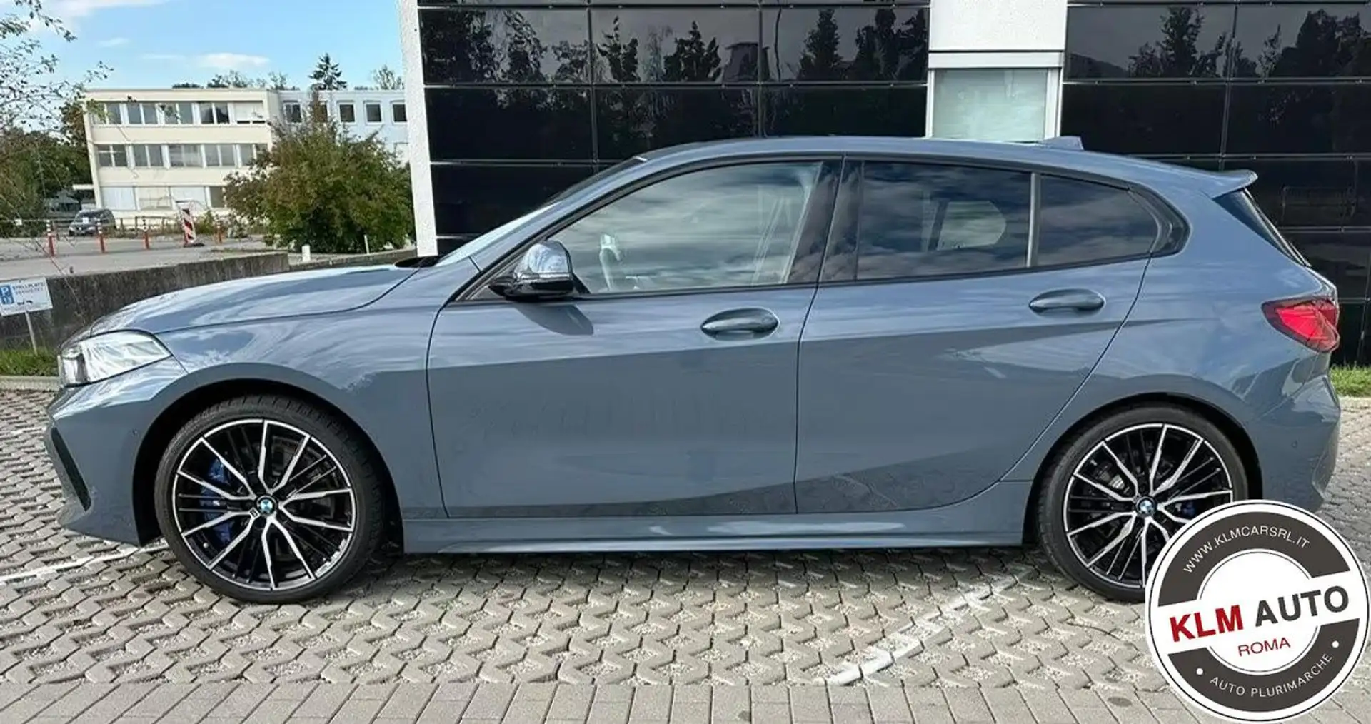 BMW 118 i 5p. M sport F40 Virtual Cockpit km 16000 Gris - 2