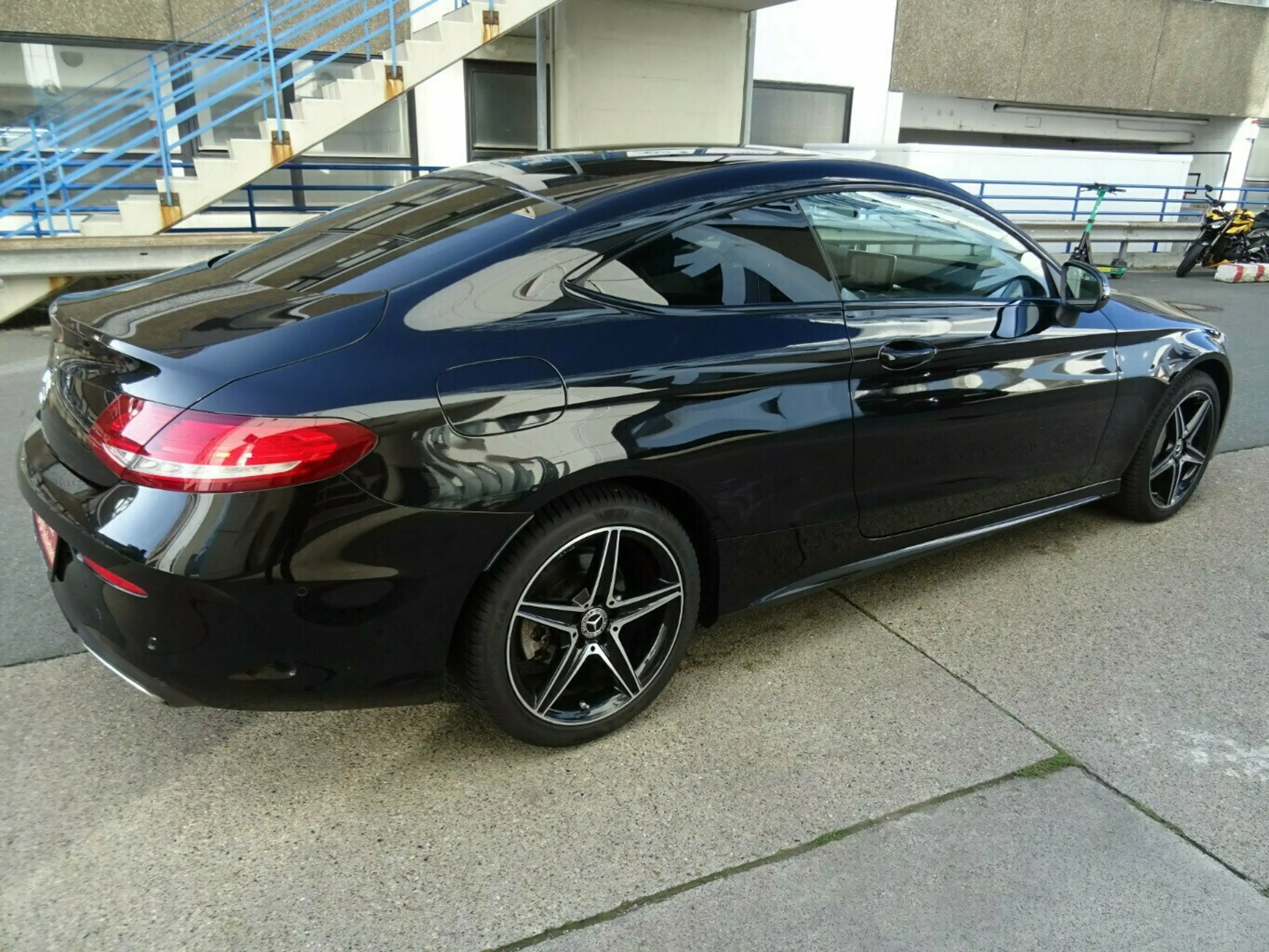 Mercedes-Benz C 200 Coupe AMG Line 4Matic 9G-Tronic,Leder,360°,ACC — photo 13