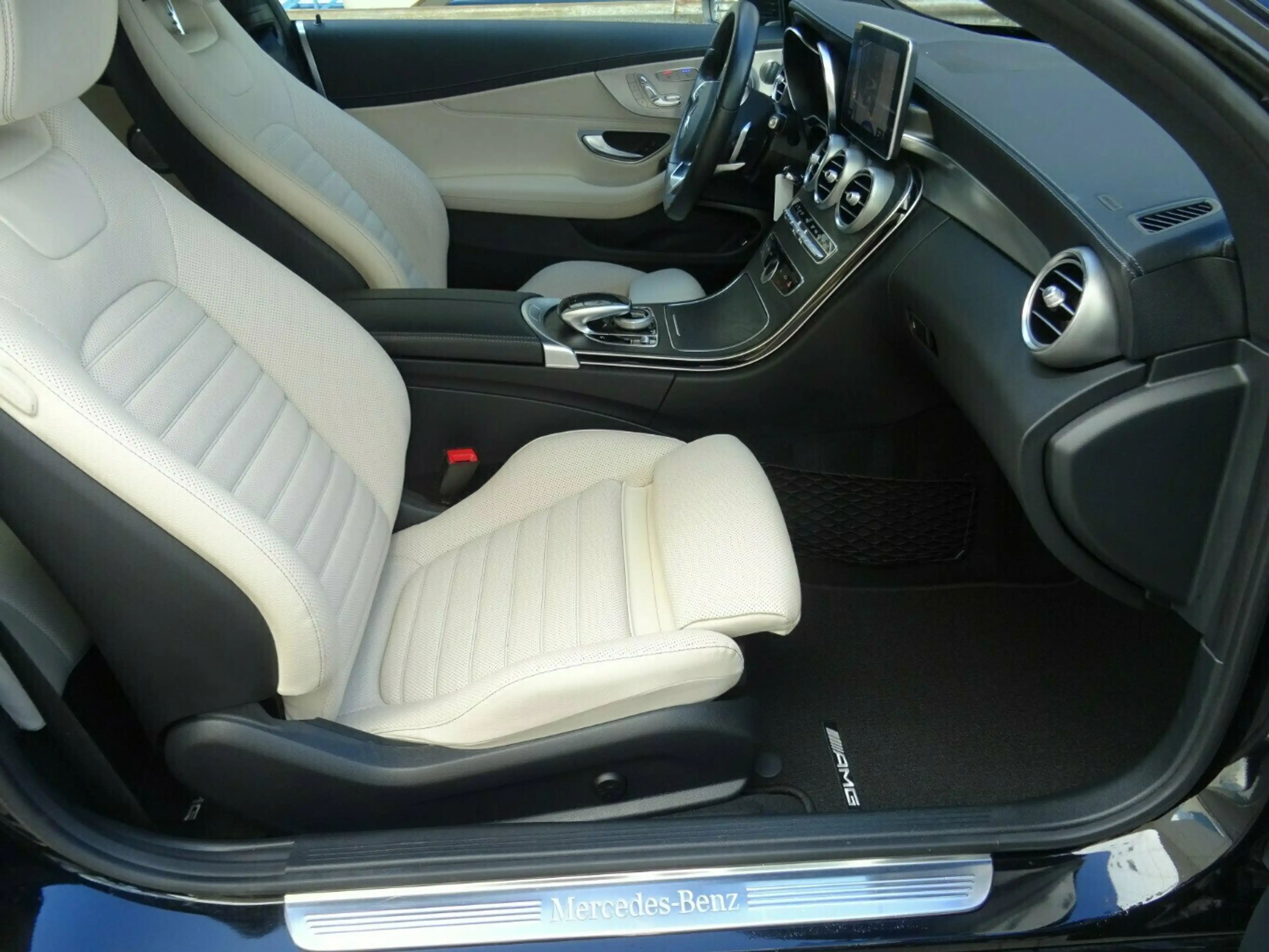 Mercedes-Benz C 200 Coupe AMG Line 4Matic 9G-Tronic,Leder,360°,ACC — photo 6