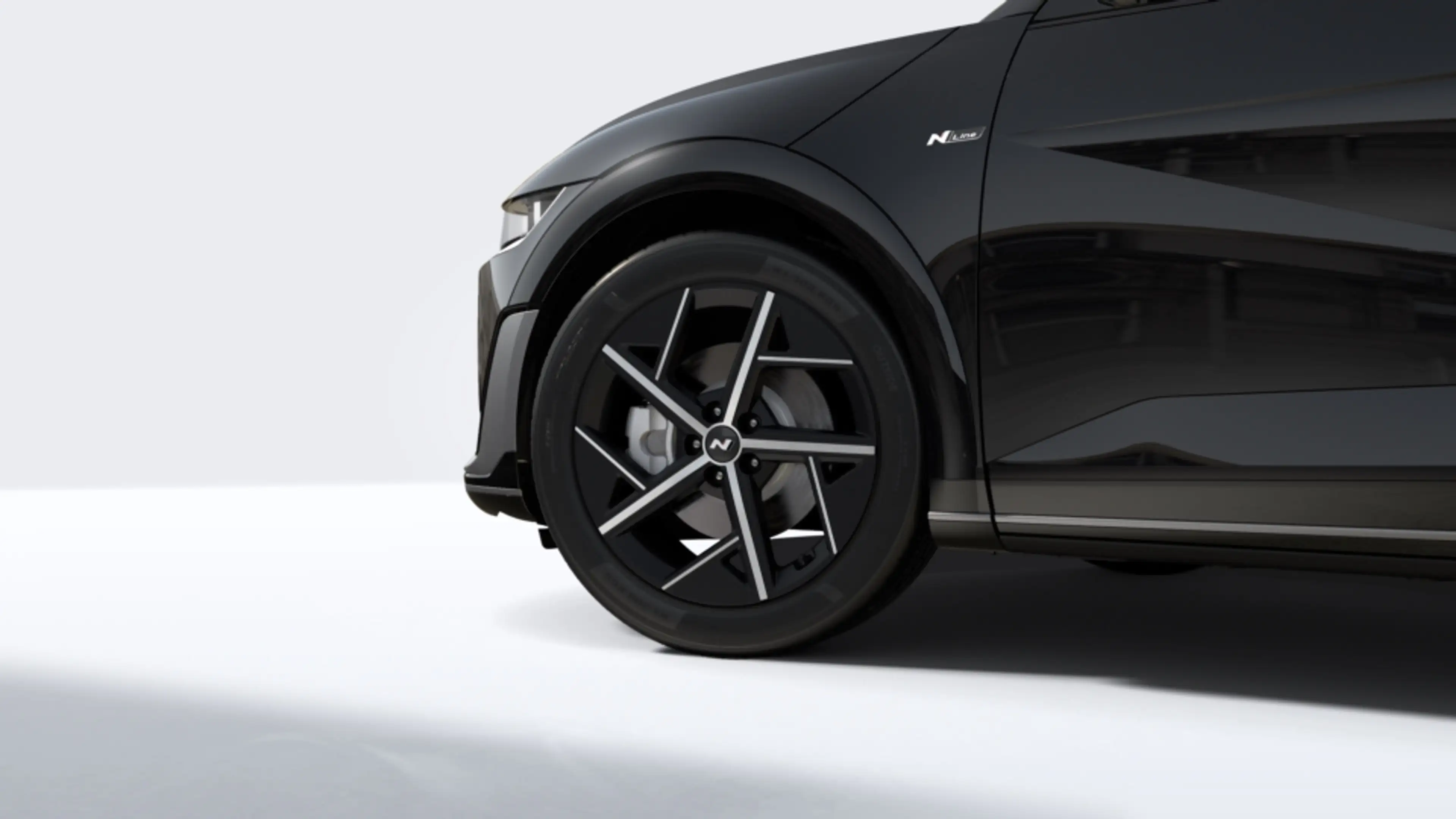 Hyundai IONIQ 5 Electric 84 kWh N Line Business (Abyss Black Pearl — photo 6