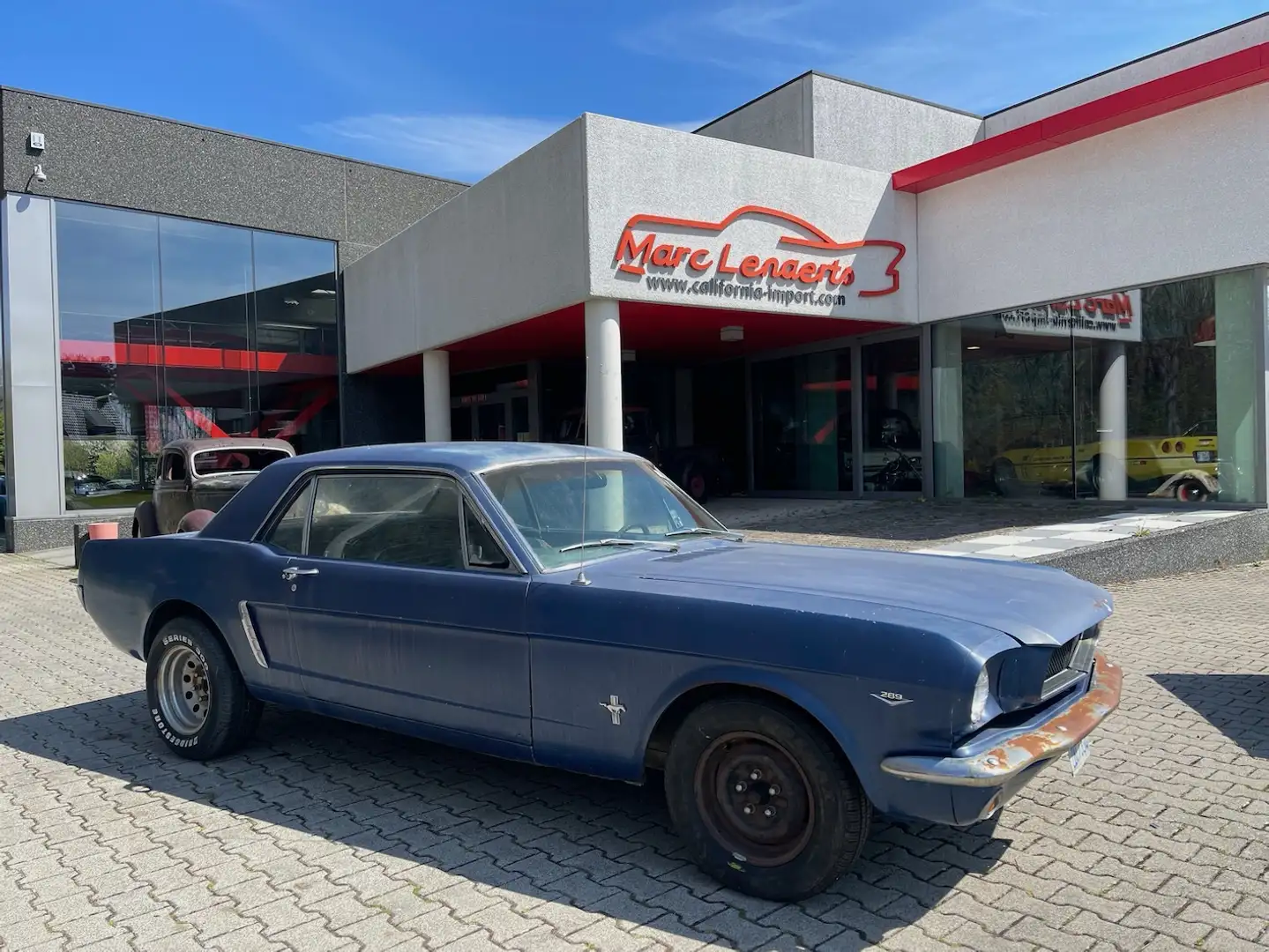 Ford Mustang coupe "OPENHOUSE 25&26 May" Bleu - 1