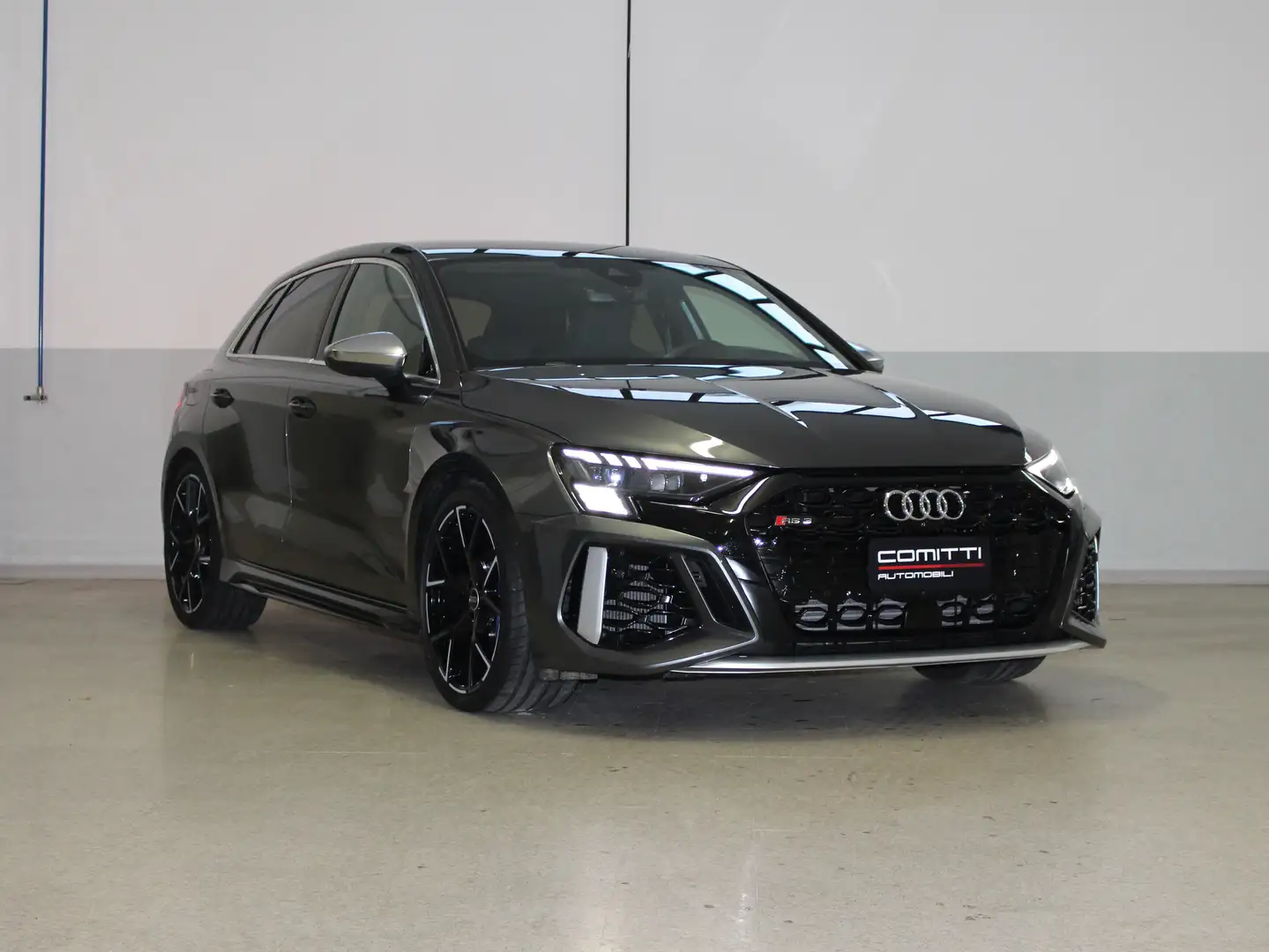 Audi RS3 Sportback 2.5 tfsi quattro s-tronic Dynamic Grau - 1