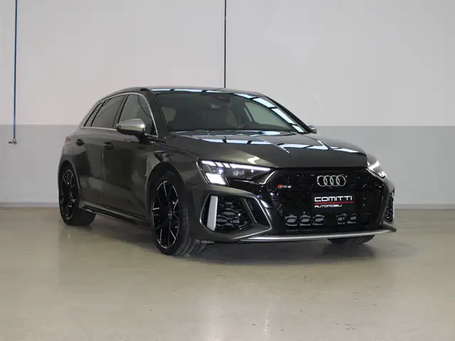 Audi RS3 Sportback 2.5 tfsi quattro s-tronic Dynamic