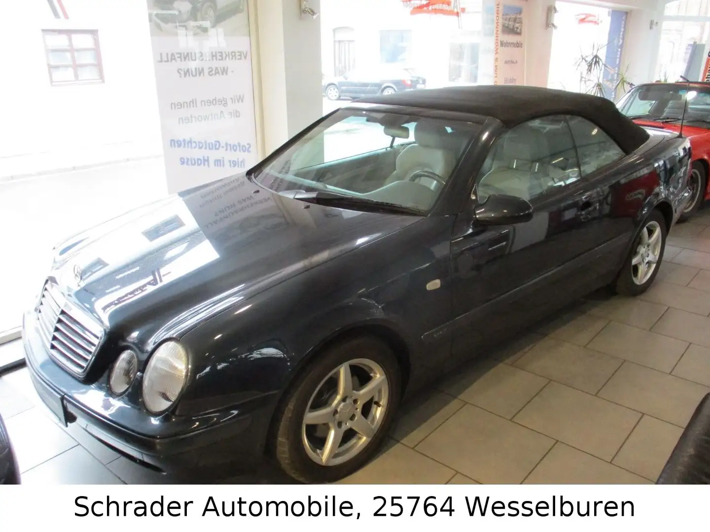 Mercedes-Benz CLK 200 Autom. "Avantgarde" -LEDER-PDC-ALU-KLIMA Schwarz - 1