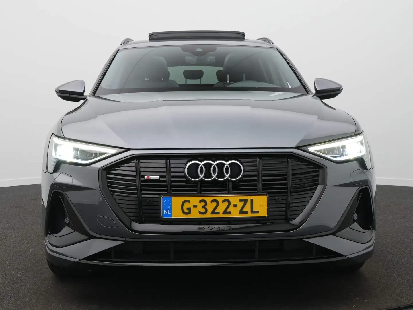 Audi e-tron 50 Quattro Launch edition Black 71 kWh S-Line | Na Gris - 2