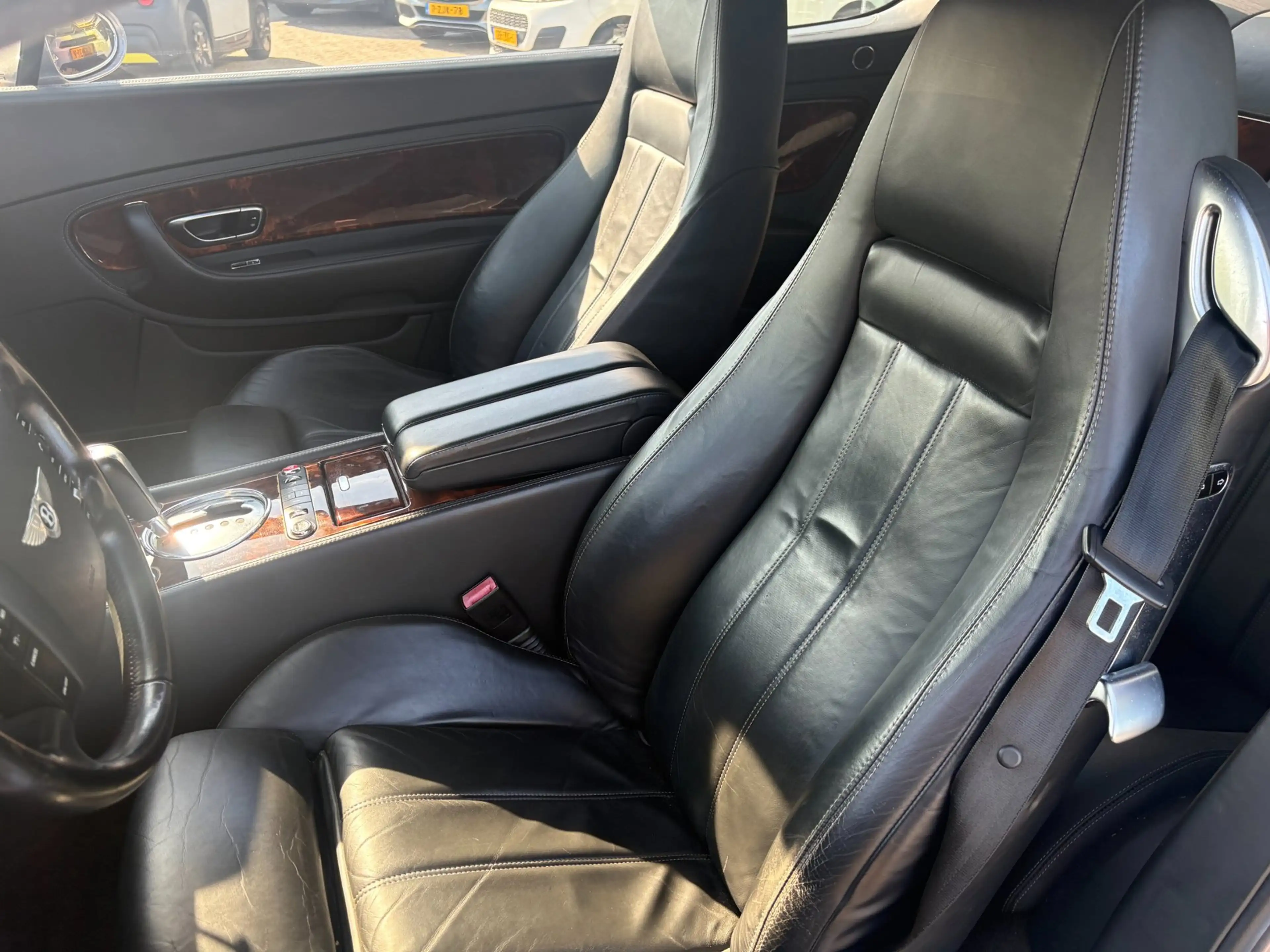 Bentley Continental GT 6.0 W12 — photo 12