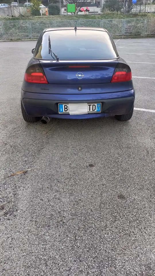 Opel Tigra 1.4 16v CeRamic Blue, foto 4