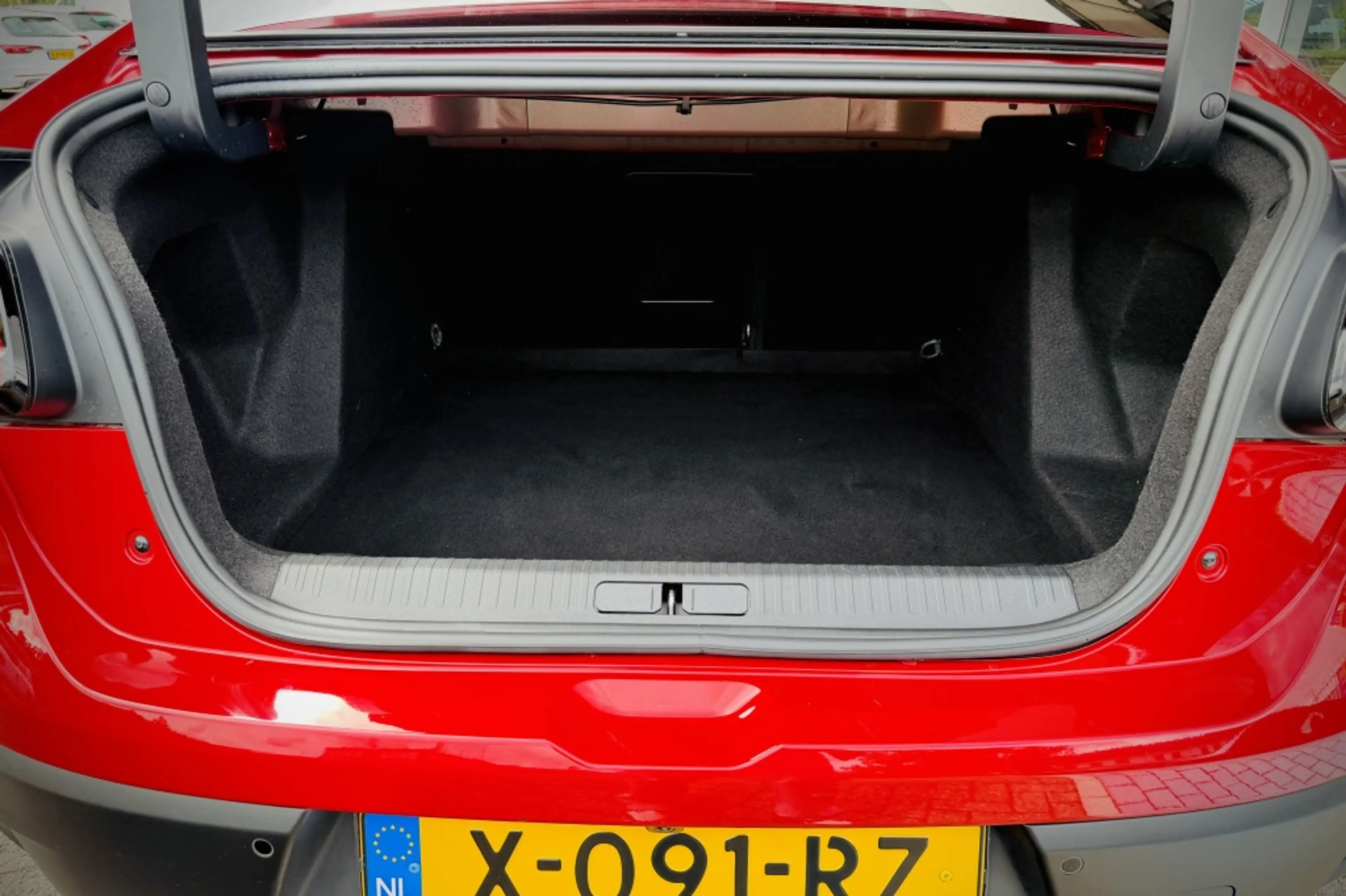 Citroen C4 X 1.2 PT. Shine — photo 12