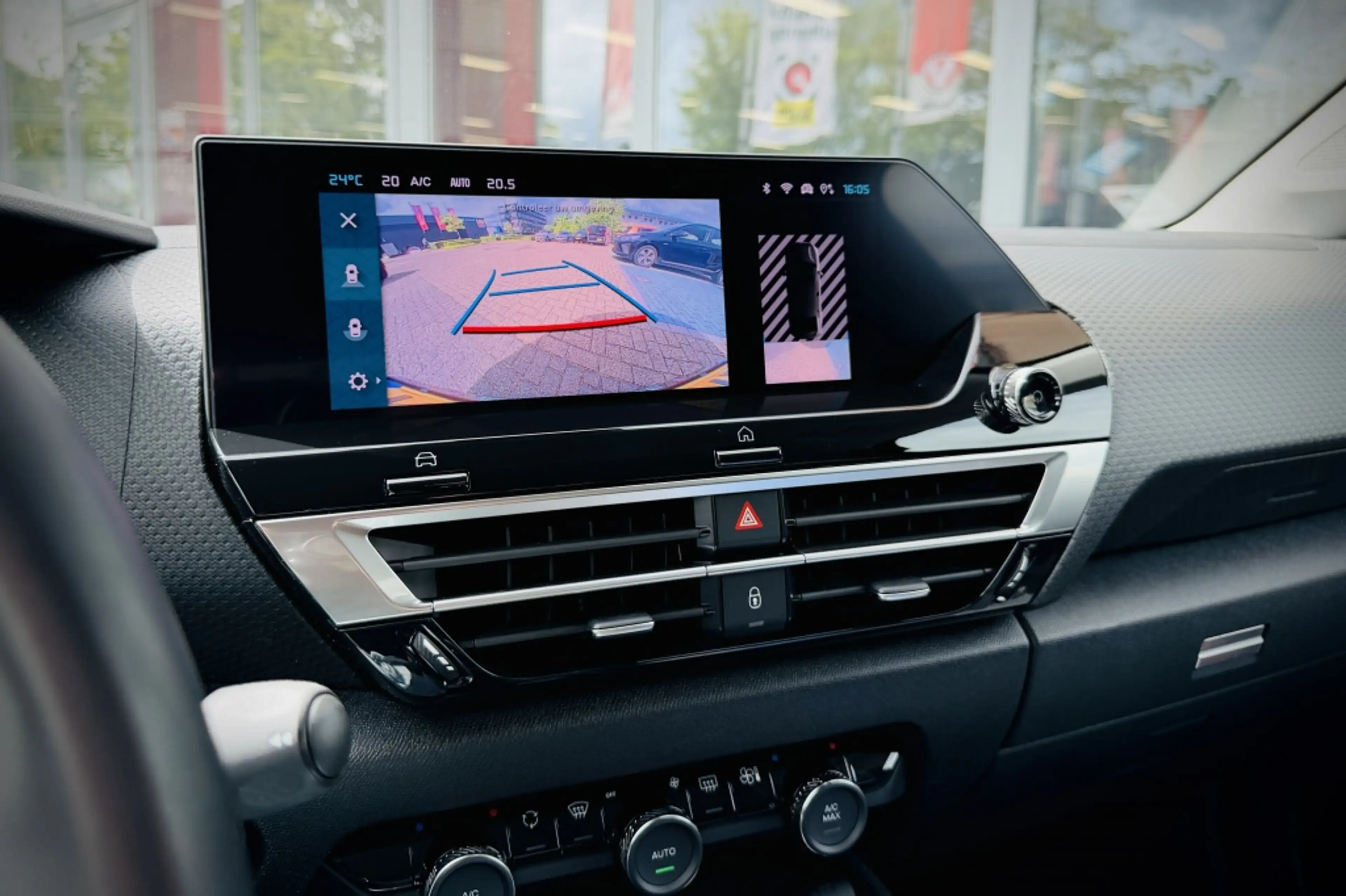 Citroen C4 X 1.2 PT. Shine — photo 22
