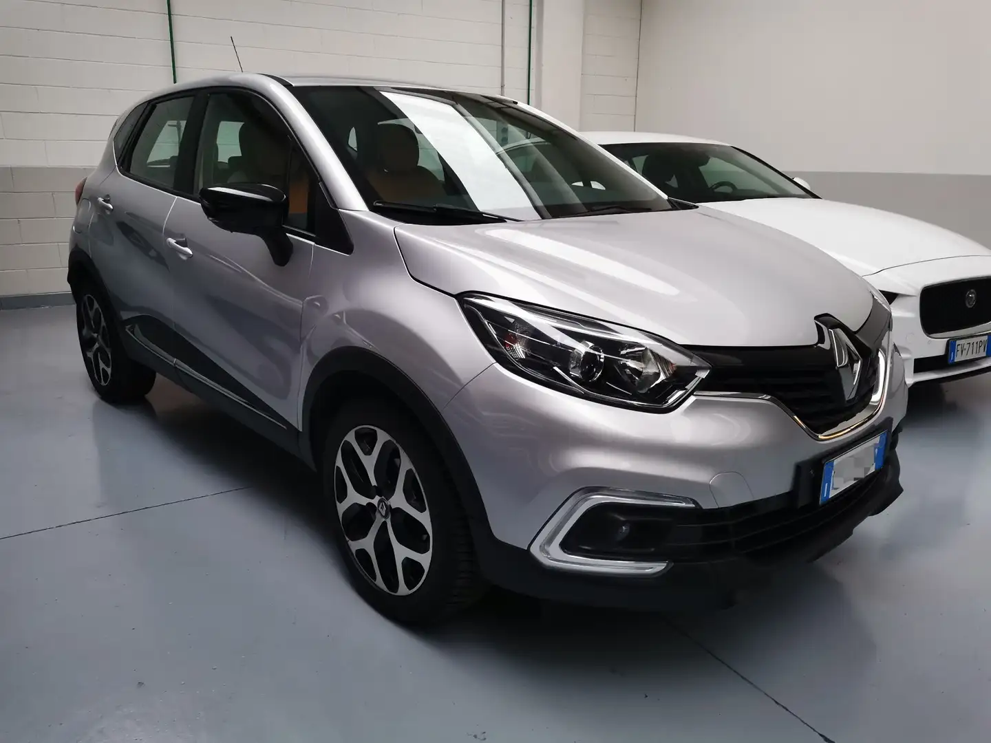 Renault Captur Captur 0.9 tce Sport Edition2 90cv OK NEOPATENTATI Argento - 2