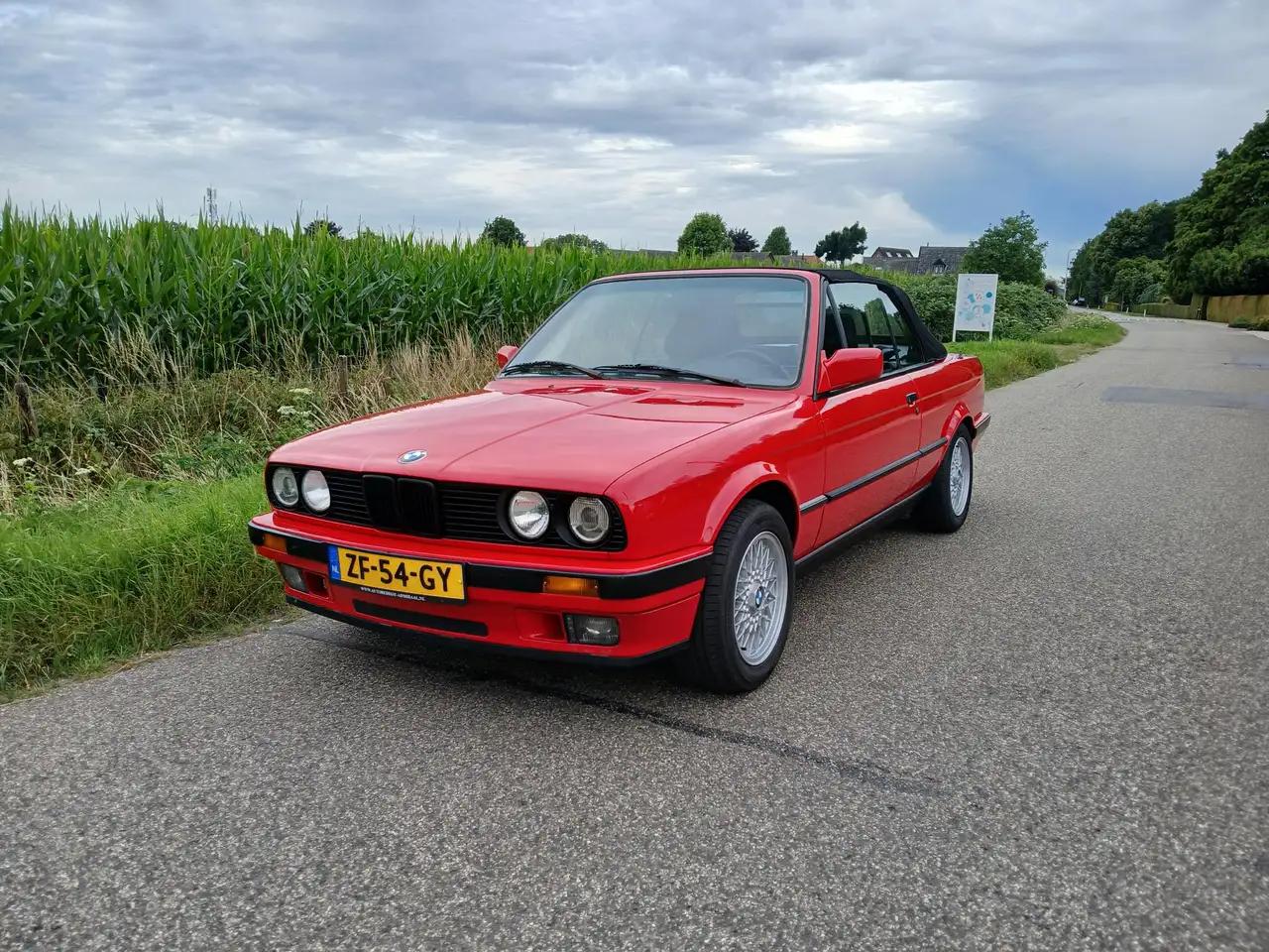 BMW 320 3-serie Cabrio 320i 6-Cilinder, en origineel Neder, foto 3